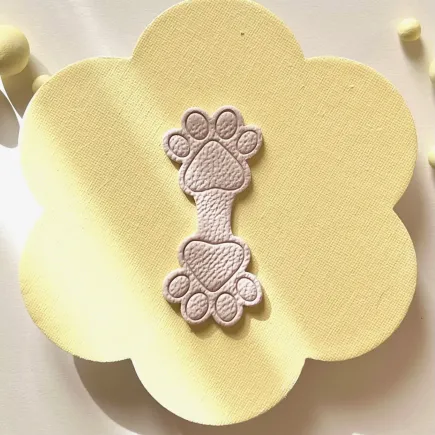 Cortador arcilla polimérica - llavero huella perro