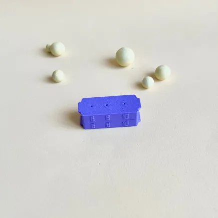 Herramienta para hacer agujeros a esferas