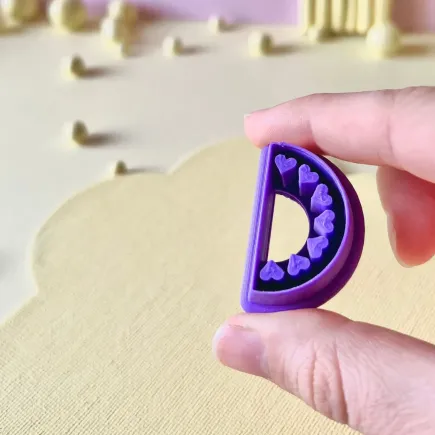 Cortador arcilla polimérica: semicírculo con corazones - Lylo Tools