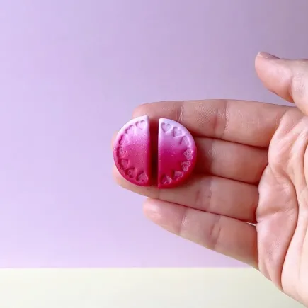 Cortador para arcilla polimérica semicírculo con corazones