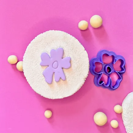 Cortador para arcilla polimerica (simétrico) - flor orgánica 5 pétalos