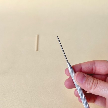 Punzón para hacer detalles en la arcilla