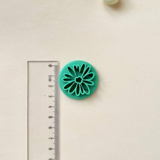 Sello para arcilla con forma de flor orgánica