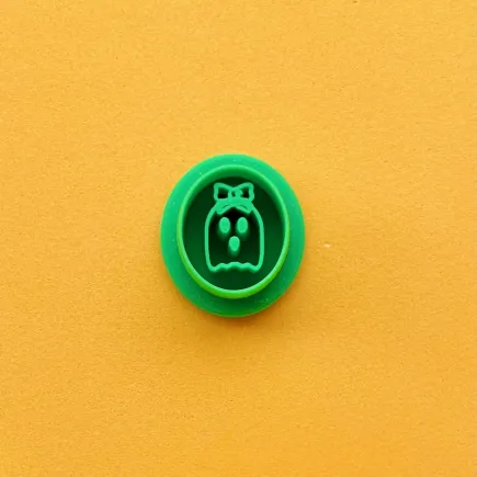 Cortador para arcilla polimérica - óvalo con fantasma