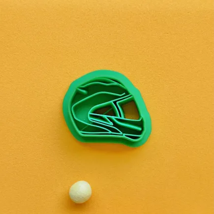 Cortador para arcilla polimérica - casco de moto