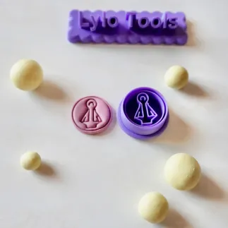 Cortador arcilla polimérica: Medalla Virgen de la Montaña - Lylo Tools