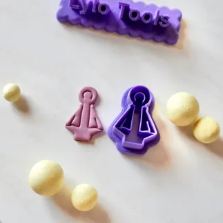 Cortador arcilla polimérica: Silueta Virgen de la Montaña - Lylo Tools