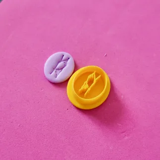 Cortador arcilla polimérica: Medalla Mano De Dios - Lylo Tools