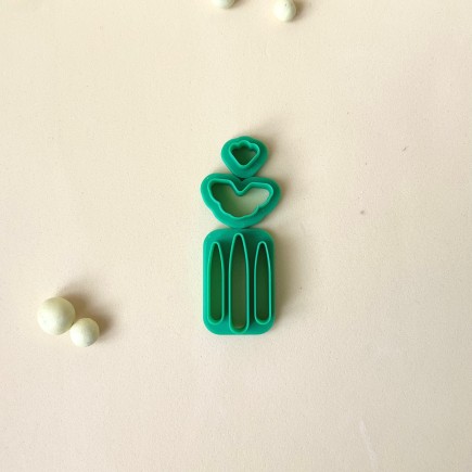 Set de cortadores para arcilla polimérica estilo floral con lágrimas