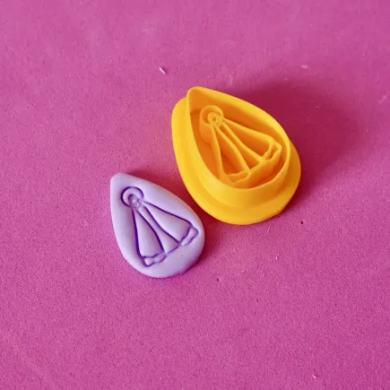 Cortador arcilla polimérica - Medalla en forma de gota Virgen