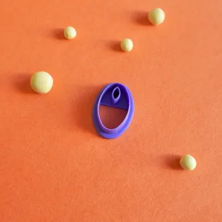 Cortador arcilla polimérica: óvalo grueso para colgar - Lylo Tools