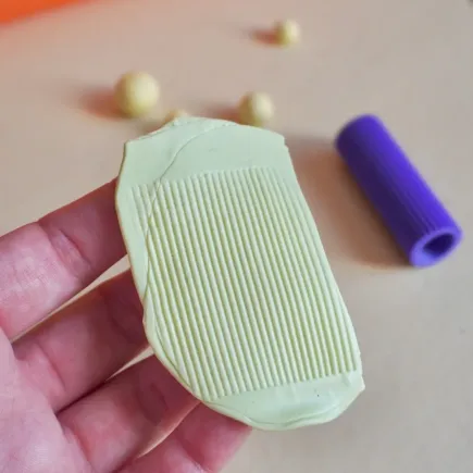 Rodillo de textura para arcilla polimérica - Líneas finas