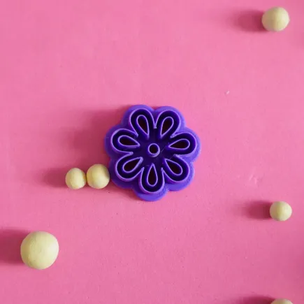 Cortador para arcilla polimérica - Silueta margarita 7 pétalos