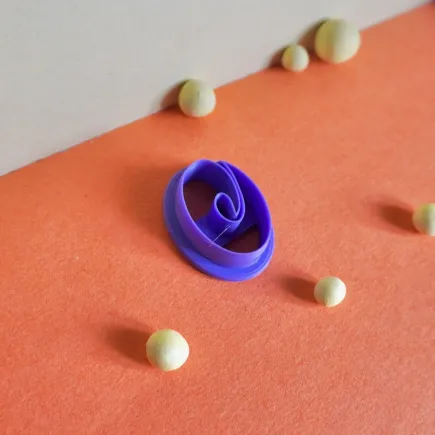 Cortador arcilla polimérica:  estilo old money bucle - Lylo Tools